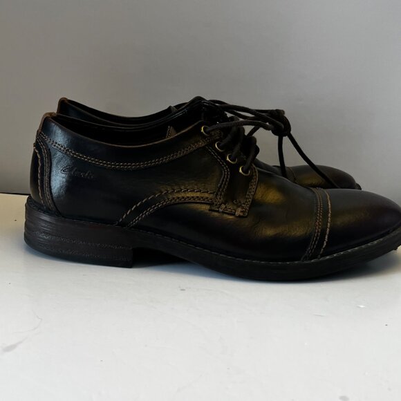 Clarks Men's Black Leather Dress Shoes - Picture 7 of 10